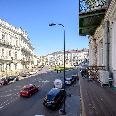 Vintage Apart On Ekaterininskaya Sq. 9 Odessa Exteriör bild
